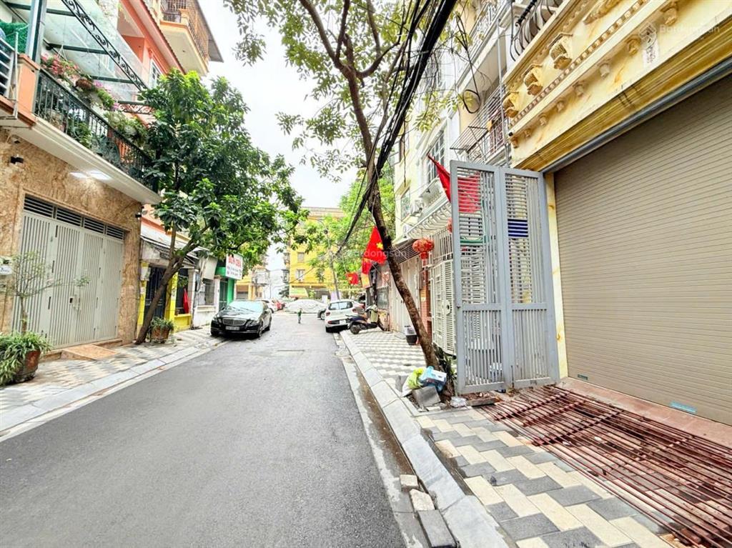 7t thang máy, 2 ô tô tránh, vỉa hè pl bộ giáo dục, 67m2, mt 4.5m, nhà đẹp ở ngay, giá 25.5 tỷ