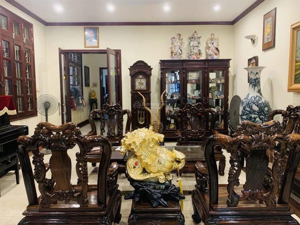 Mt 9m, 98m2, đường 3 ô tô tránh, sát phố, 3 thoáng, giá 33.8 tỷ