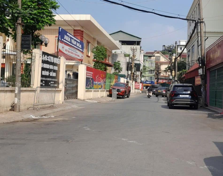 Mt 9m, 98m2, đường 3 ô tô tránh, sát phố, 3 thoáng, giá 33.8 tỷ
