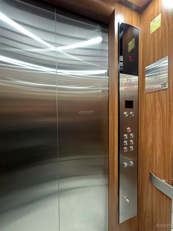 Lô góc 2 ô tô, mt 7.2m bề thế, nhà 8 tầng có hầm 75m giá 35 tỷ