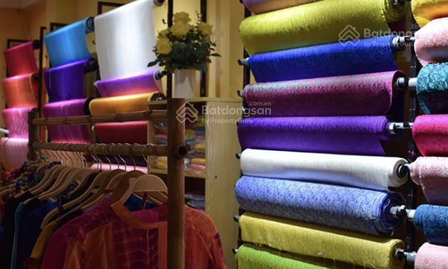Cho thuê nhà mp kinh doanh sầm uất, đỗ xe thoải mái 12tr/tháng 20m2 (không hàng ăn uống)
