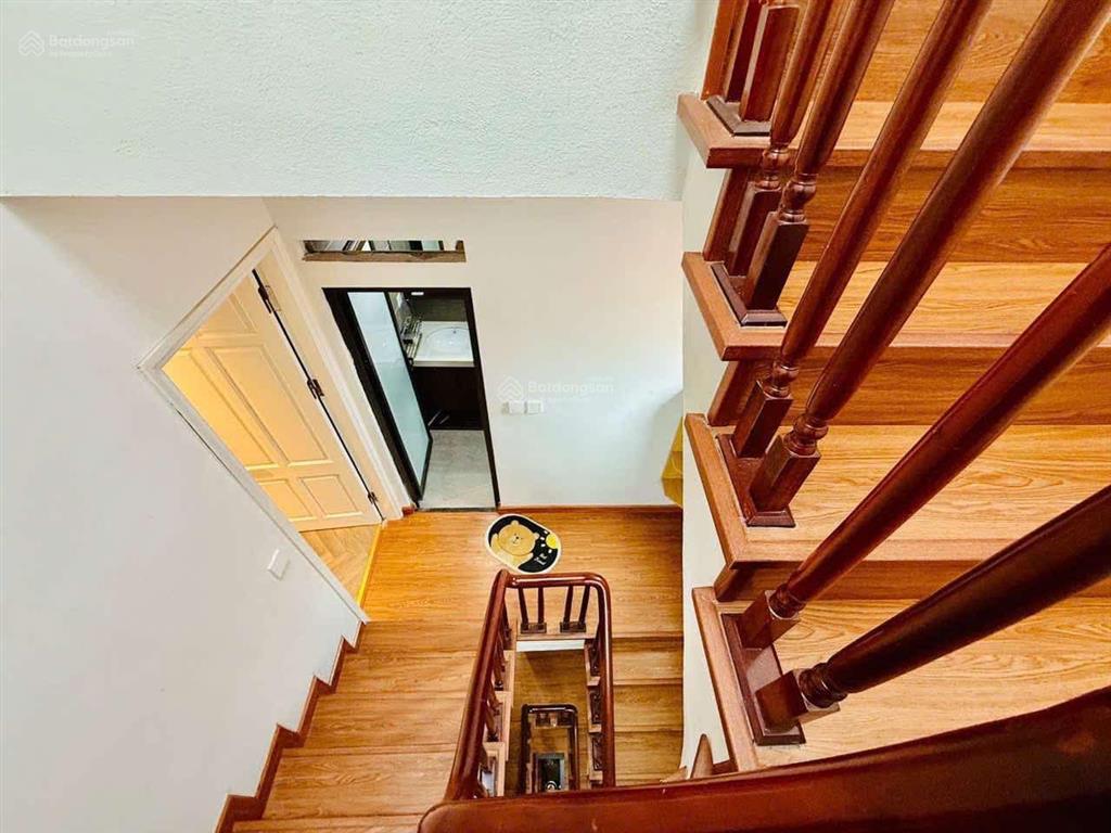 Cho thuê nhà phân lô kim đồng, 55m² x 4 tầng, full đồ, đường 3 ô tô, ở ngay, chỉ 16tr/tháng