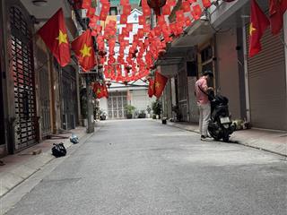 105 xuân la 55m², mt 6m  phân lô, ô tô chạy vòng quanh, nhà tự xây đẹp, full nội thất chỉ 17,6 tỷ