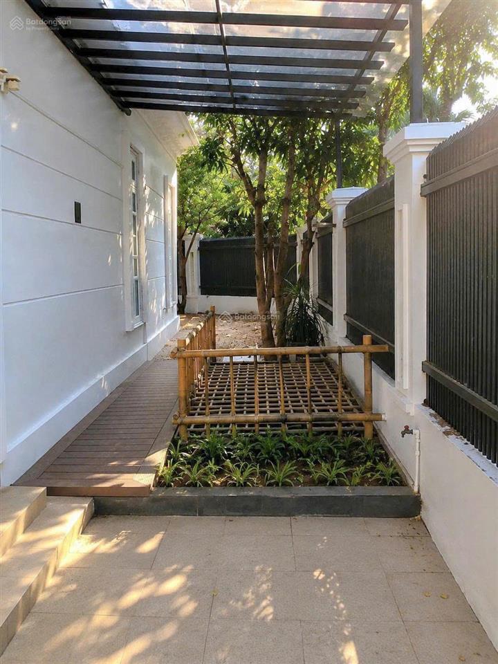 Biệt thự ciputra khu c, lô góc nhà đẹp vào ở ngay 240m giá 65tr có thương lượng