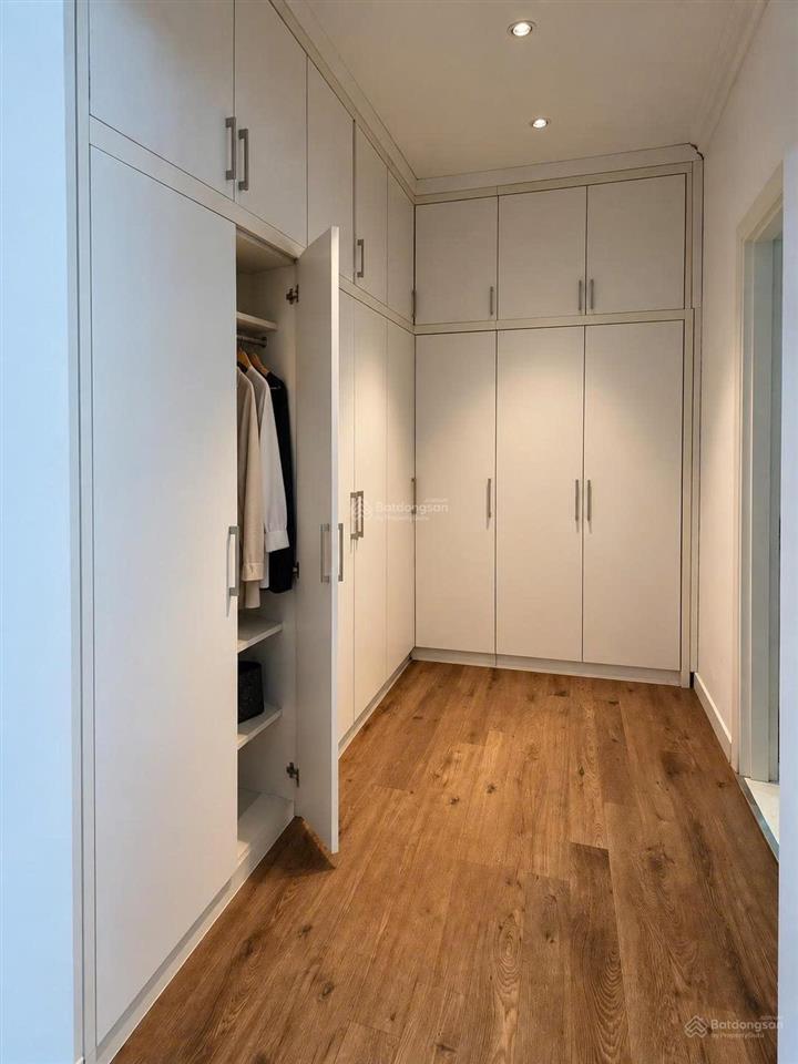 Biệt thự ciputra mới đẹp 200m, 5 phòng ngủ, full nội thất giá 65 triệu/tháng