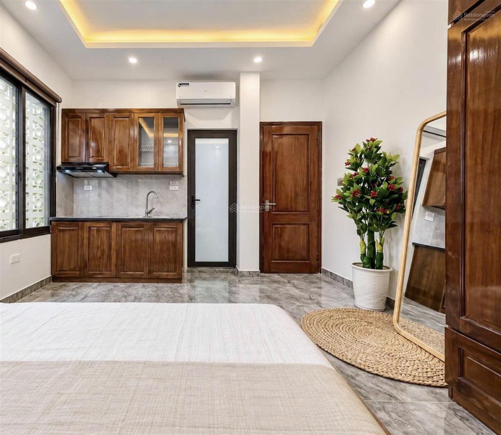 Quá rẻ! ccmn 6 tầng, 15 phòng kín full nội thất nhập ngoại, doanh thu gần 1 tỷ/năm, 75m giá 18 tỷ