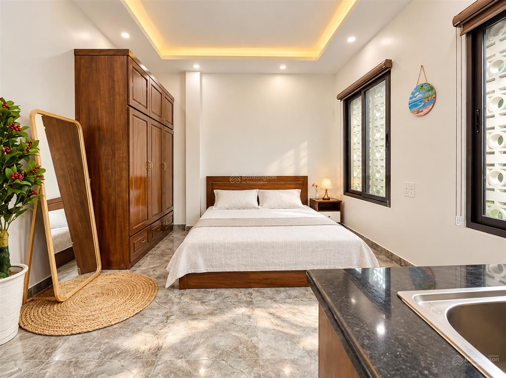 Quá rẻ! ccmn 6 tầng, 15 phòng kín full nội thất nhập ngoại, doanh thu gần 1 tỷ/năm, 75m giá 18 tỷ