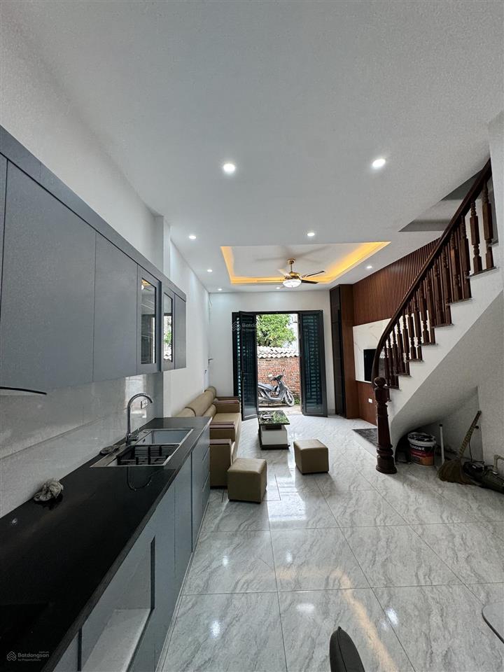 Hạ 500 triệu! nhà 2 tầng đông mỹ  nam phù, đường thông, gần ô tô tránh, chỉ 4 tỷ