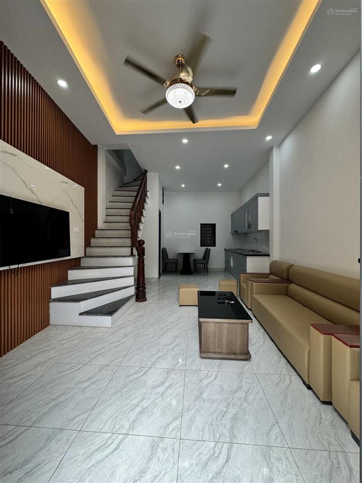 Hạ 500 triệu! nhà 2 tầng đông mỹ  nam phù, đường thông, gần ô tô tránh, chỉ 4 tỷ