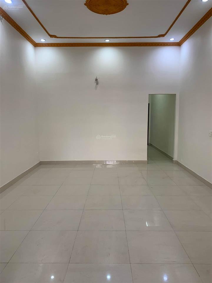 Bán nhà mặt tiền kinh doanh gần lê văn việt 125m2 ôtô tránh chợ hiệp phú, ngang gần 5m, nhỉnh 8 tỷ