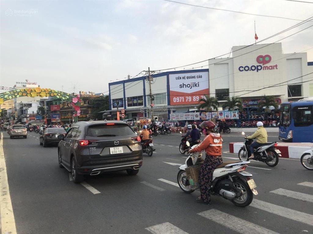 Bán nhà 3 tầng hẻm xe hơi hiệp phú quận 9 cũ ngay ga metro xa lộ hà nội, ngã tư thủ đức, nhỉnh 7 tỷ