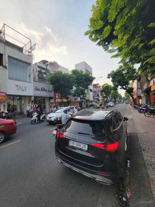 GẤP VỀ QUÊ ĐÓN TẾT Nhà Đồng Nai P15 Quận 10. Ngang 5.8m dài 10m. Vị Trí  Kinh doanh 3