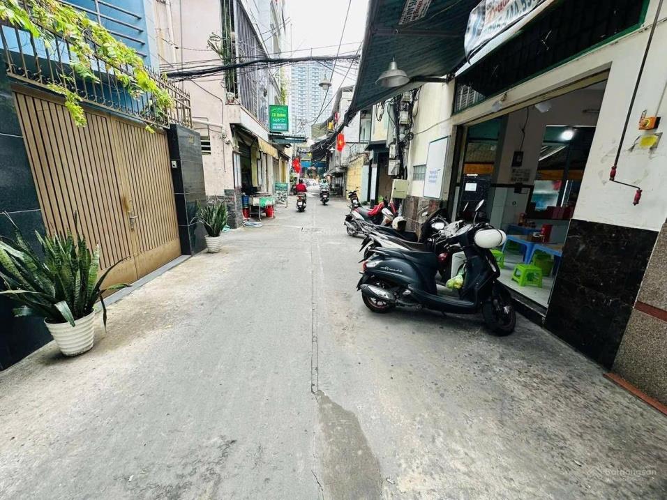 GẤP VỀ QUÊ ĐÓN TẾT Nhà Đồng Nai P15 Quận 10. Ngang 5.8m dài 10m. Vị Trí  Kinh doanh 3