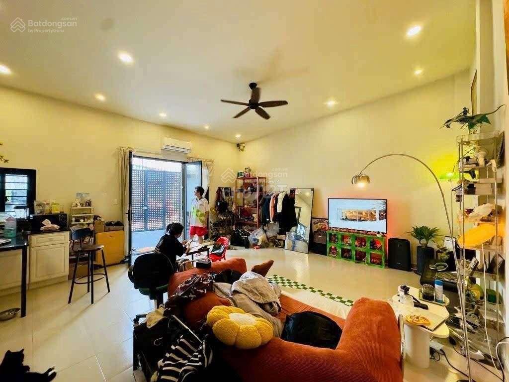 Nở hậu 10m, 89m2, xe hơi vào nhà. nhà 1 trệt trần văn quang, khu kd vip