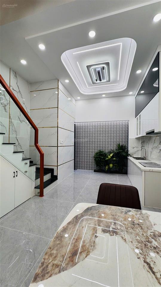 Bán nhà mới trần thị báo tân phú 4 tầng, 4pn, 4wc  cách mặt tiền 10m  nhỉnh 6 tỷ tl
