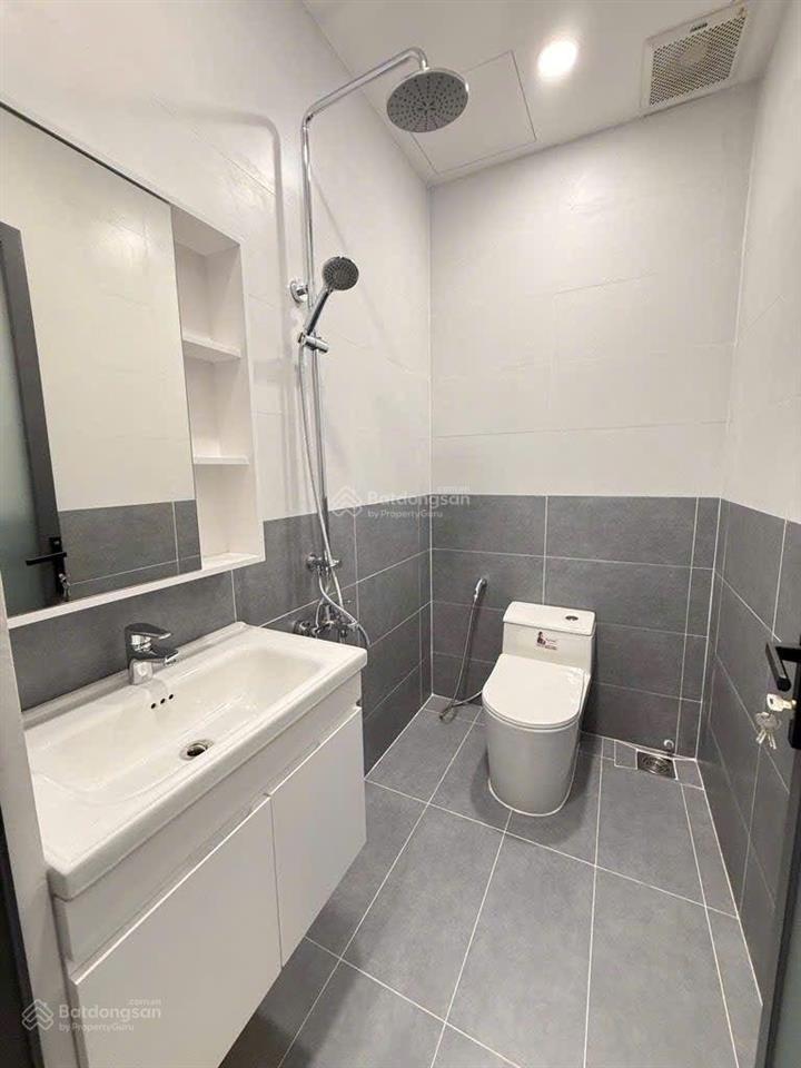 Bán nhà âu cơ  tân bình. thông số vàng 4x19 vuông vức tiện xây mới ngay lạc long quân. nhỉnh 6 tỷ