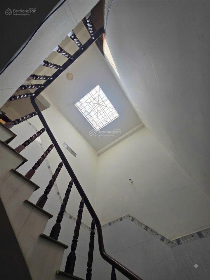 Bình tân  hẻm 1/ kinh dương vương oto thông  74m2. mt 4m. nở hậu 4.2. 3 tầng btct.