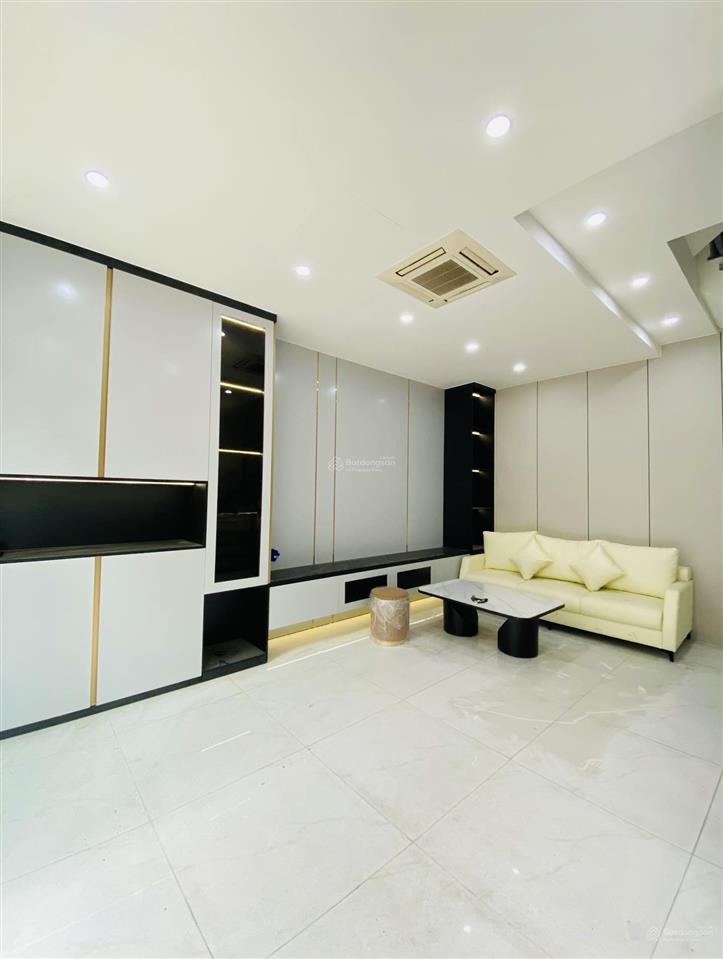 Cần bán gấp nhà đường tựu liệt  thanh trì  hà nội  ô tô tải tránh 40m2 4 tầng