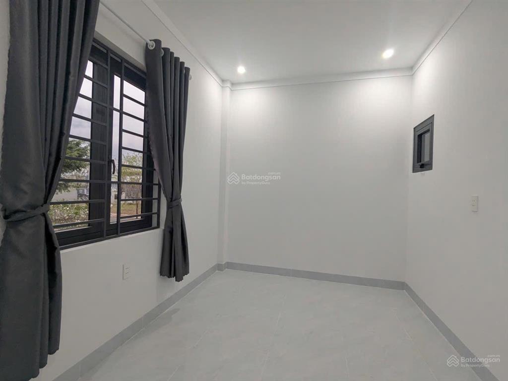 Cho thuê nhà 3pn, 3vs, 87.5m2, 9 triệu vnd/th tại khu đô thị cát tường phú hưng