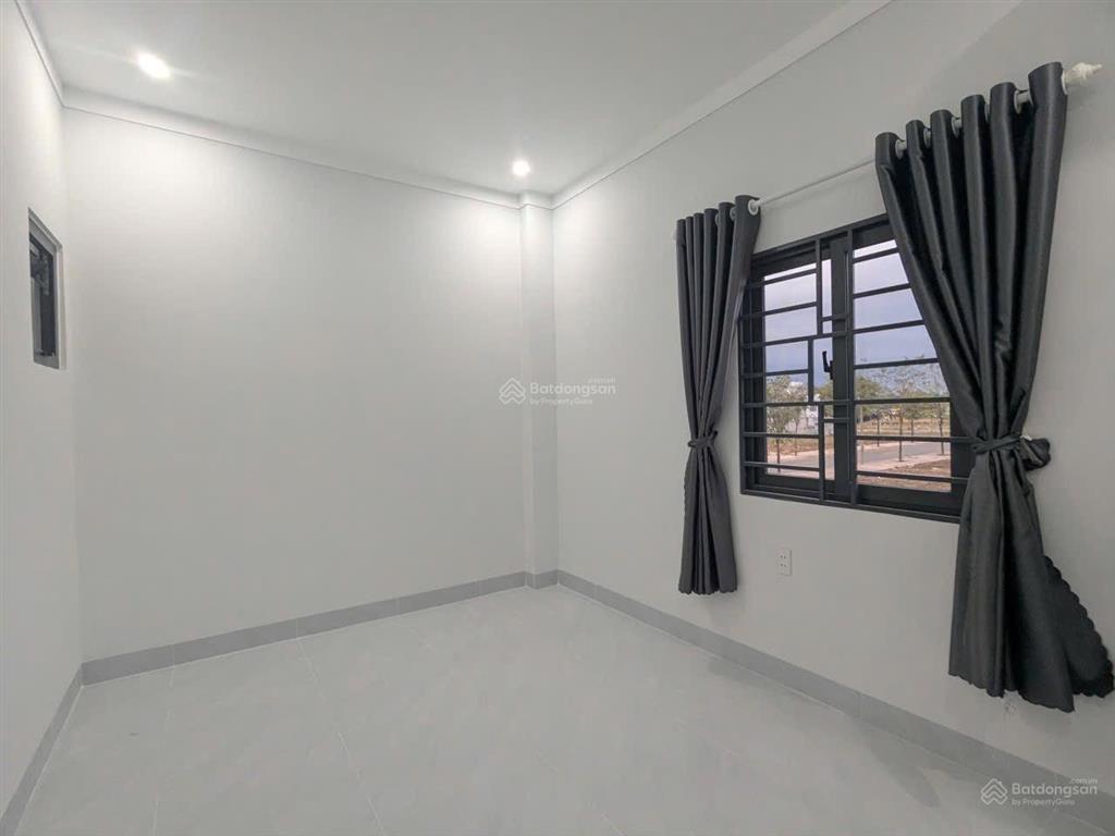 Cho thuê nhà 3pn, 3vs, 87.5m2, 9 triệu vnd/th tại khu đô thị cát tường phú hưng