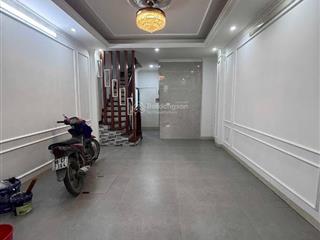 Bán nhà mặt ngõ thông kinh doanh mỹ đình. ô tô đỗ cửa. 5 tầng thông sàn thang máy. giá cực tốt