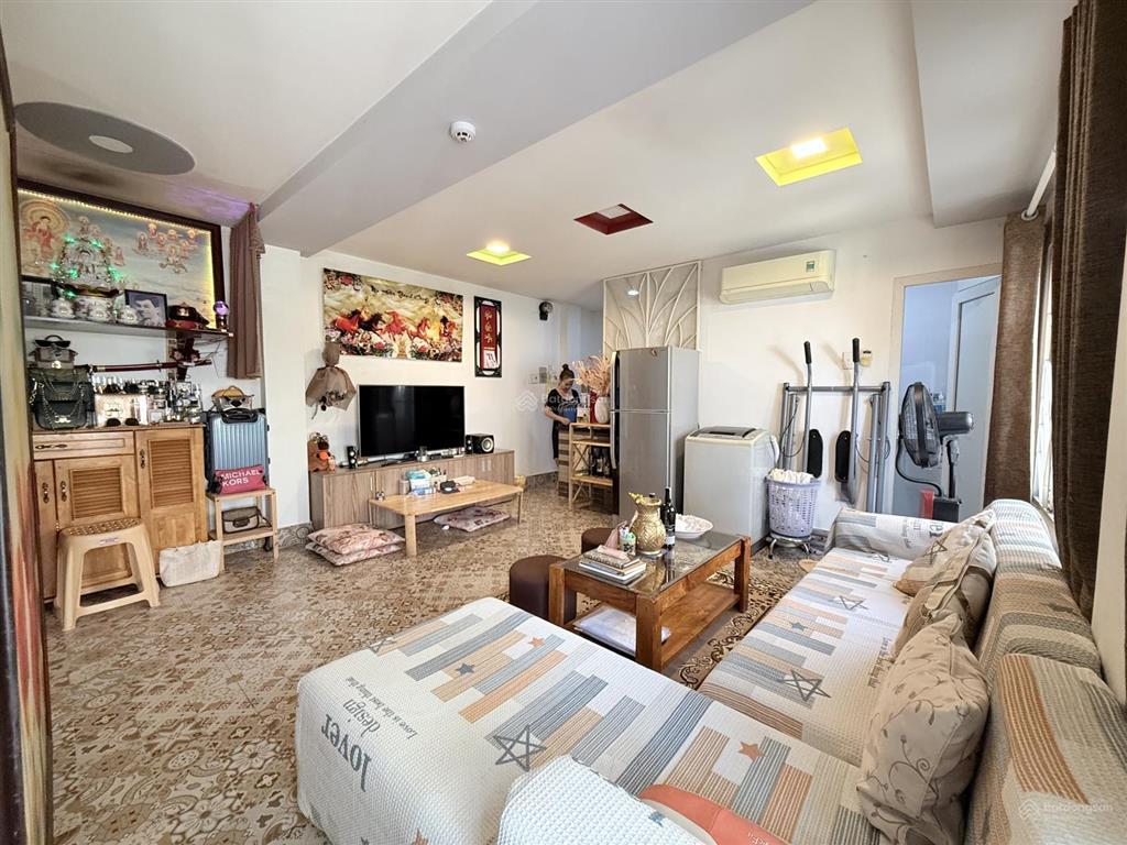 Chính chủ cho thuê chdv 45m2 ngay chợ hoàng hoa thám full nt máy giặt riêng