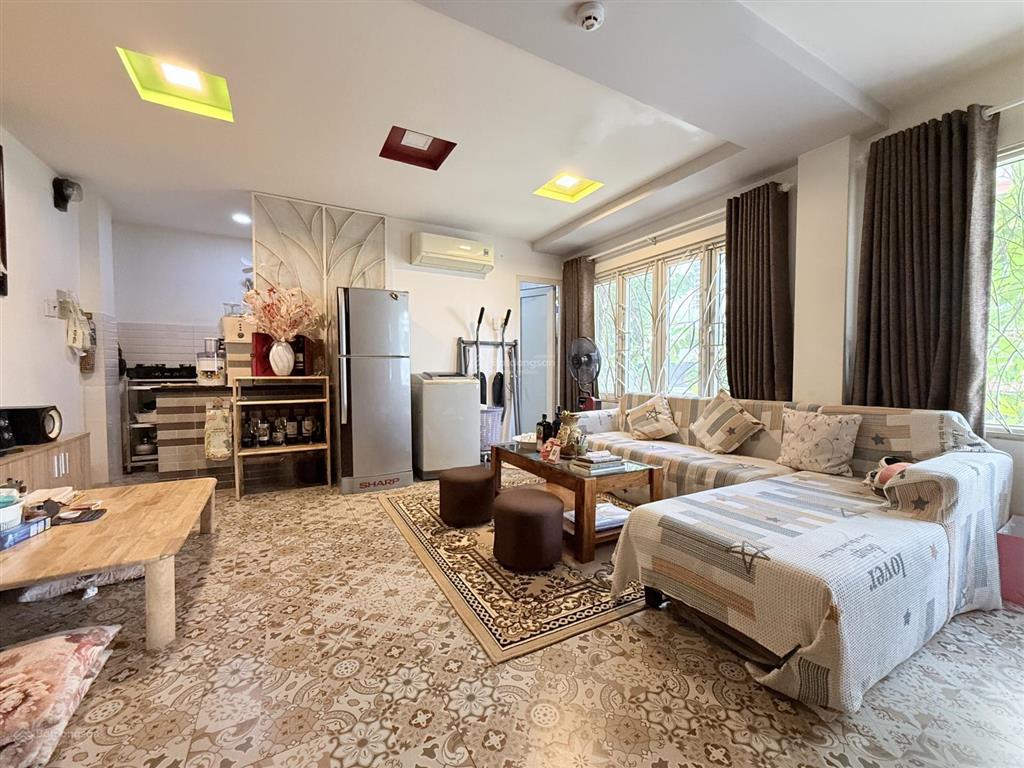 Chính chủ cho thuê chdv 45m2 ngay chợ hoàng hoa thám full nt máy giặt riêng