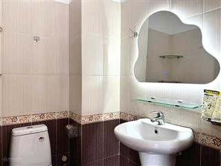 Cho thuê 1 phòng ngủ 50m2 siêu rộng thoáng ngay phú nhuận có ban công máy giặt riêng giáp q1