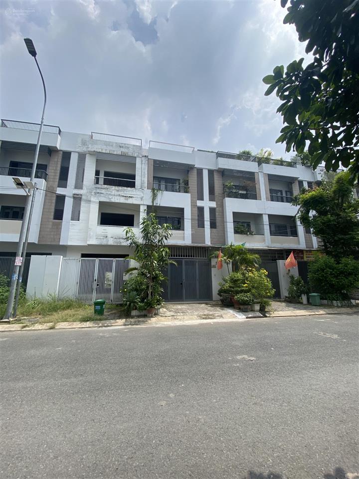 Bán nhà phố kdc lập phúc phước kiển.giá 8.2 tỷ.phước kiển nhà bè.