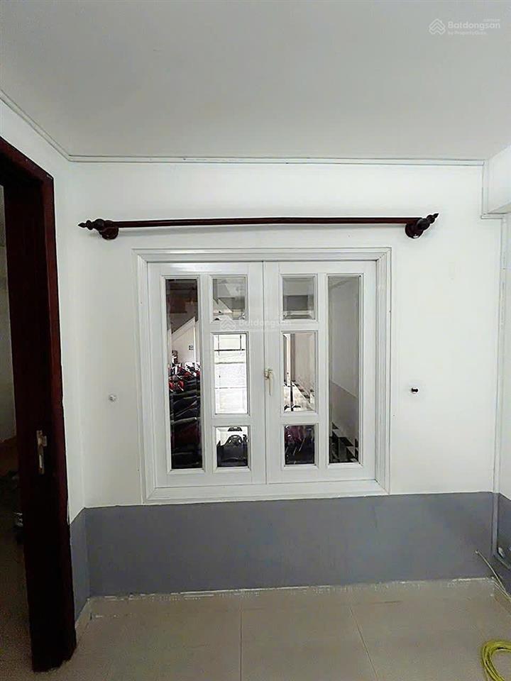 Cho thuê phòng tầng trệt giá rẻ khu dân cư trung sơn gần lotte q7. nội thất đầy đủ giá 3tr/tháng