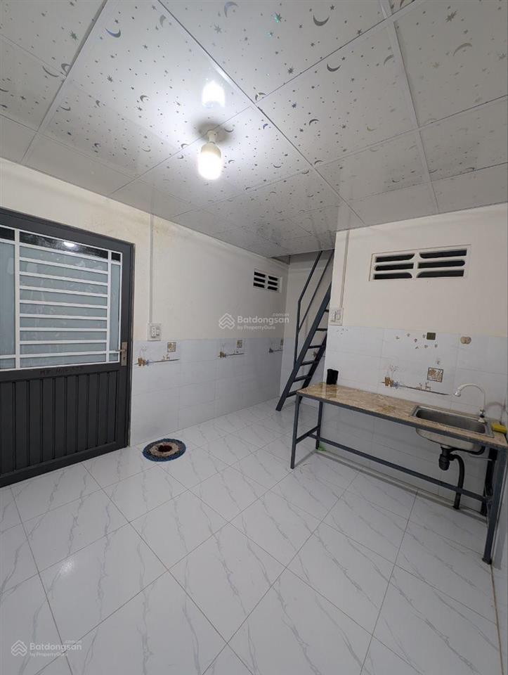 Phòng trọ 25m2 mới xây gần đại học tây đô, 1 triệu 8