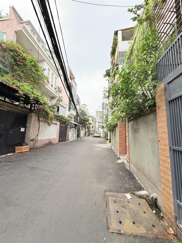 Nguyễn cửu vân  hẻm xe hơi tránh 73m2, 3 tầng (nhà cũ) 4,05x18m, chỉ 15 tỷ tl chính chủ