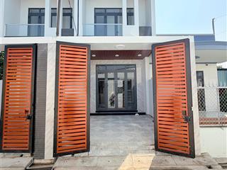 Chủ gởi bán nhà 1t1l (hoàn công) 3 phòng ngủ đường oto thuộc p. tân phong. giá chỉ 3,5 tỷ