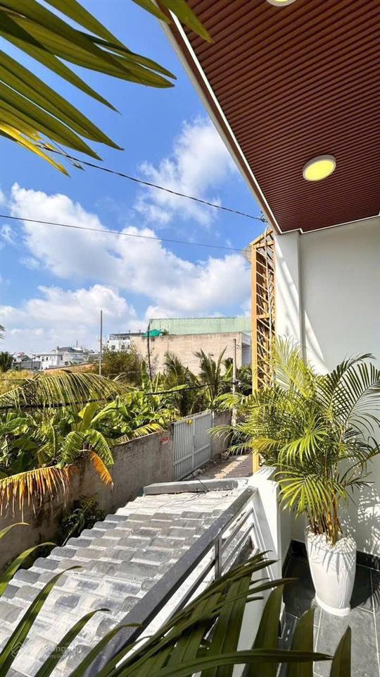 Nhà tx40q12 hẻm xe hơi
diện tích 4x 17
nhà 1 trệt lầu 3pn 2wc tặng toàn bộ nội thất