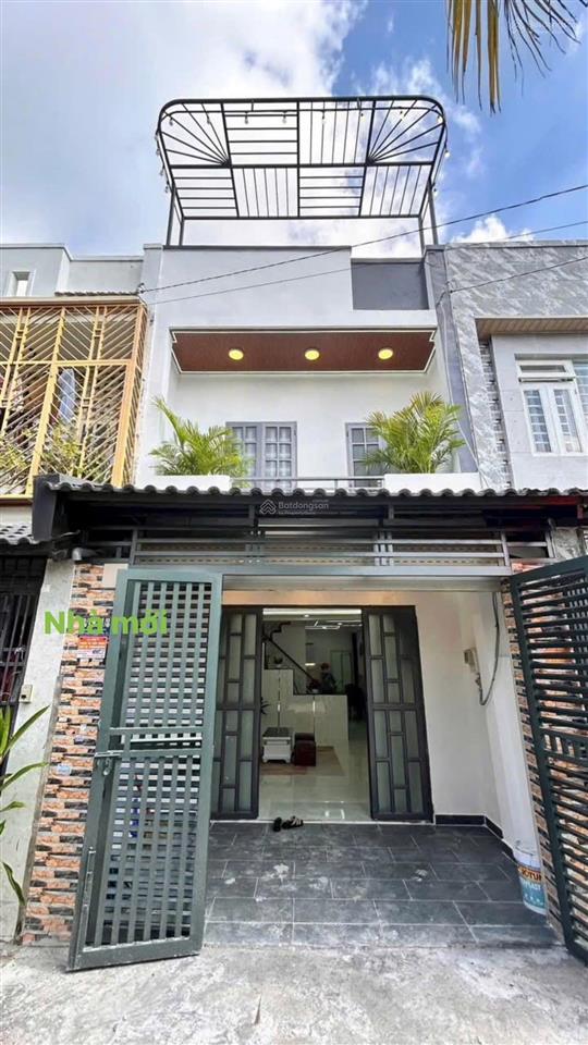 Nhà tx40q12 hẻm xe hơi
diện tích 4x 17
nhà 1 trệt lầu 3pn 2wc tặng toàn bộ nội thất