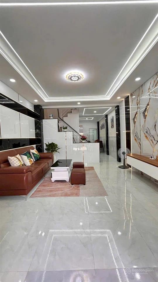 Nhà tx40q12 hẻm xe hơi
diện tích 4x 17
nhà 1 trệt lầu 3pn 2wc tặng toàn bộ nội thất