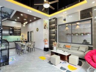 Bán nhà đẹp , mặt tiền 7m  sát nguyễn hoàng , big c  74,5m2 , 3pn  cho thuê dòng tiền tốt