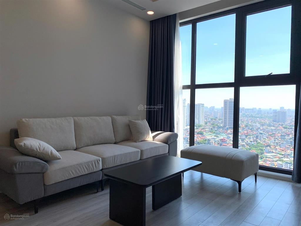 Tôi cần bán ch chung cư 17t7 trung hoà nhân chính, dt 67m2, 2pn, giá bán 6,7 tỷ,sđcc