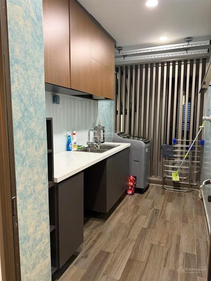 Chủ bán gấp midtown m8 [ khách tìm nhà có sẵn hợp đồng thuê 3 năm] giá bán 10.5 tỷ all in tầng cao
