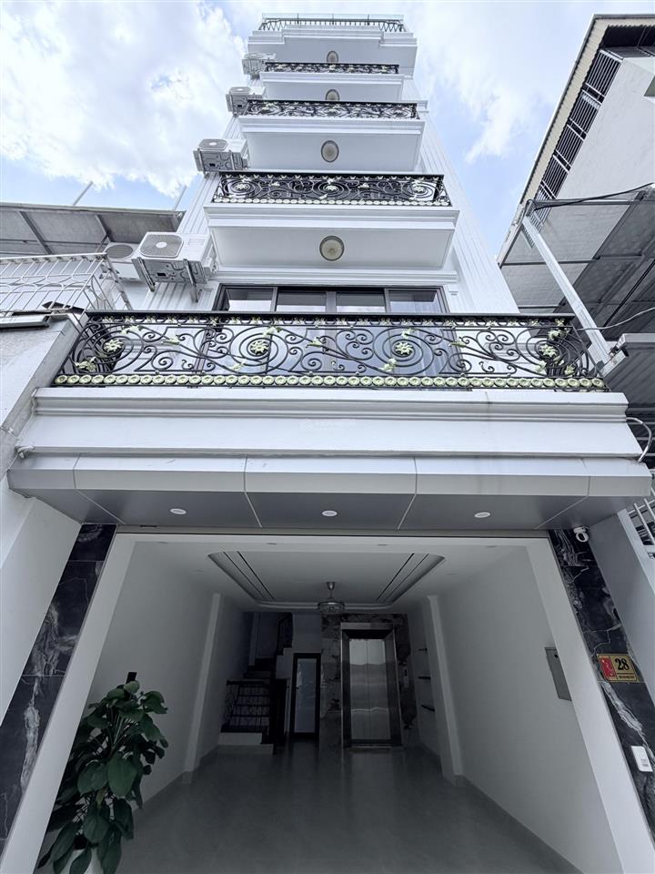 Bán nhà gia thượng ngay cổng trường việt pháp, ngõ ô tô, 50m2, 6 tầng, mt 4.5m, 15.6 tỷ