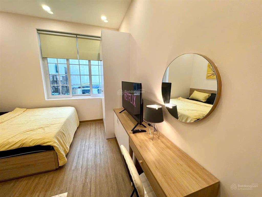 Cho thuê penthouse luxury ngay trung tâm quận 1
cách bùi viện vài trăm mét mới 100% full nội thất