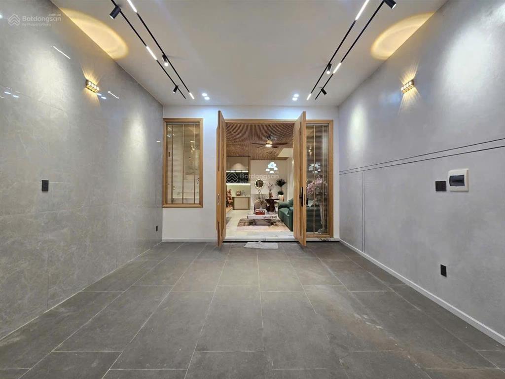 Tôi chính chủ cần bán nhà 3 tầng mặt tiền dương bích liên, hòa minh, liên chiểu