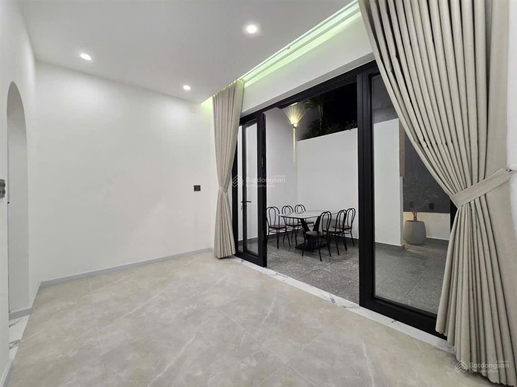 Tôi chính chủ cần bán nhà 3 tầng mặt tiền dương bích liên, hòa minh, liên chiểu