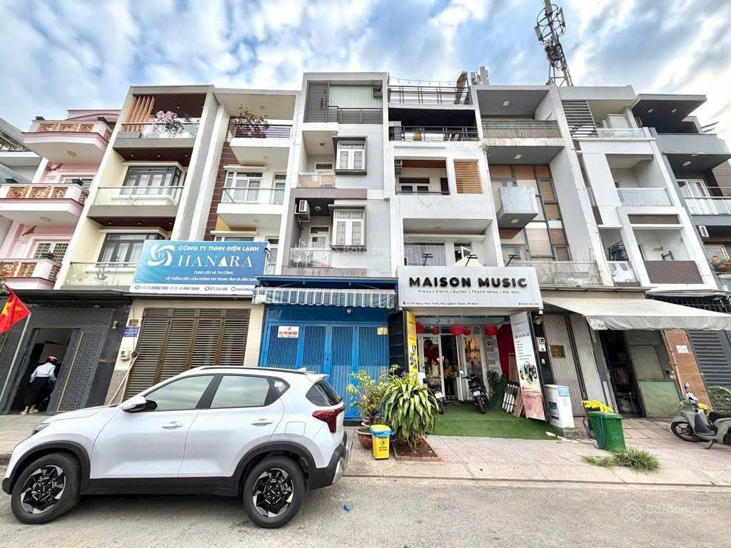 Bán nhà mặt tiền rạch xuyên tâm đối diện đh văn lang, 4x16m, 4t, thu nhập 30tr/th  giá 13,9 tỷ tl