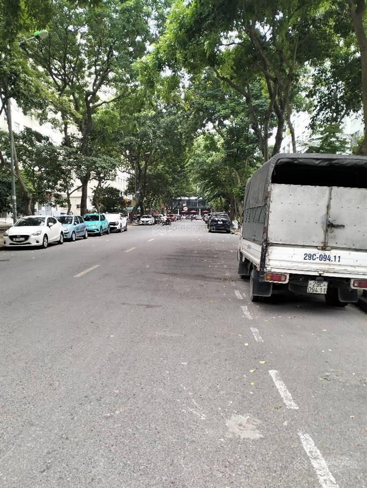 Bán biệt thự lô góc bán đảo linh đàm, 3 mặt thoáng, vỉa hè đá bóng, kd đỉnh, 290m, 4 tầng, mt 30m