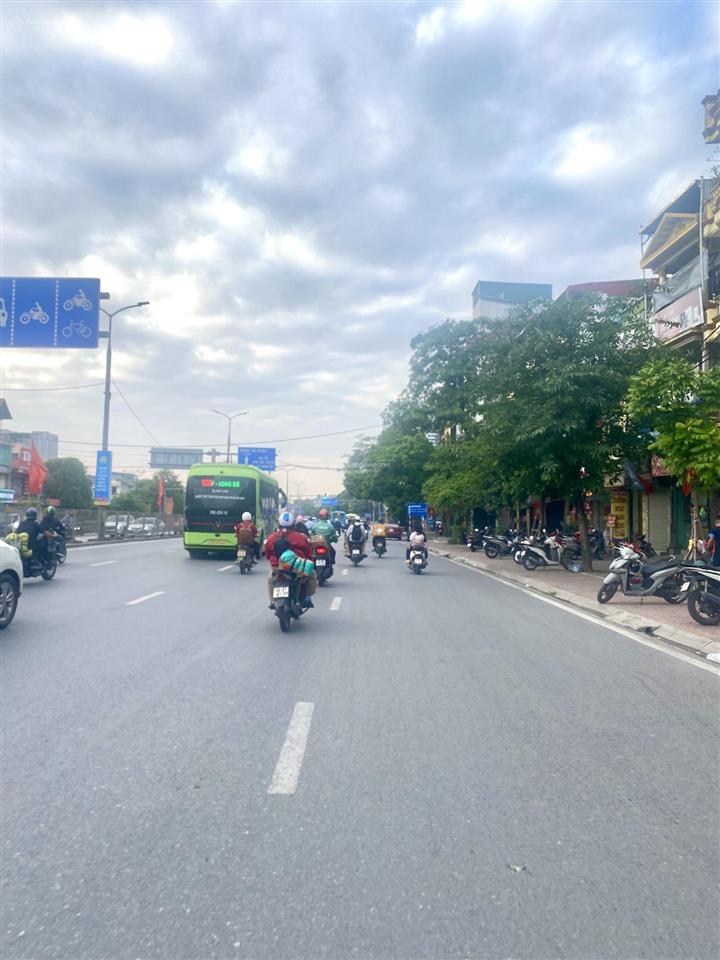 Bán tòa 8 tầng mặt phố ngọc hồi, vị trí view đẹp thoáng, dòng tiền khủng, 212m, mt 12m, giá hợp lý
