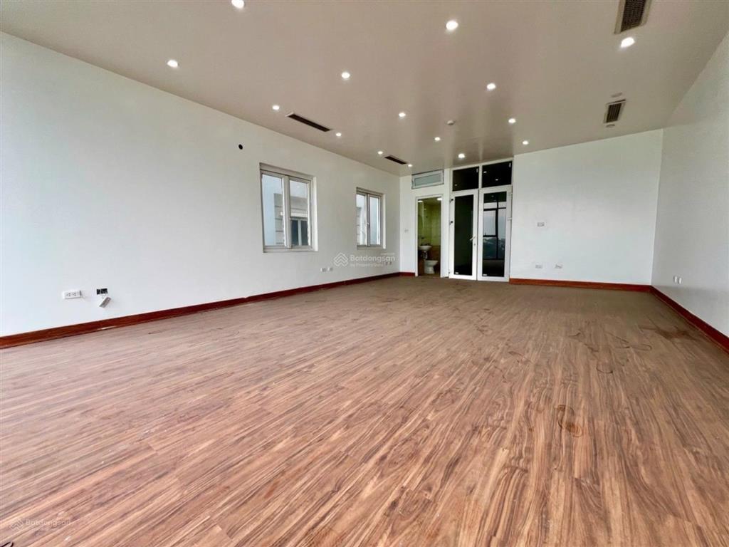 Bán tòa lô góc mặt phố hồ đền lừ, vỉa hè rộng thoáng view hồ thoáng mát, kd sầm uất, 109m, 9 tầng