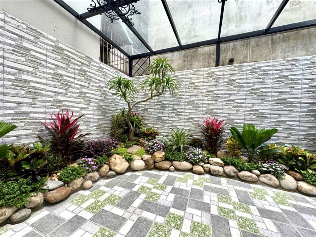 Bán nhà 6 tầng vĩnh ninh, vị trí đẹp thoáng, ô tô thông các ngã, tương lai phát triển mạnh, 90m