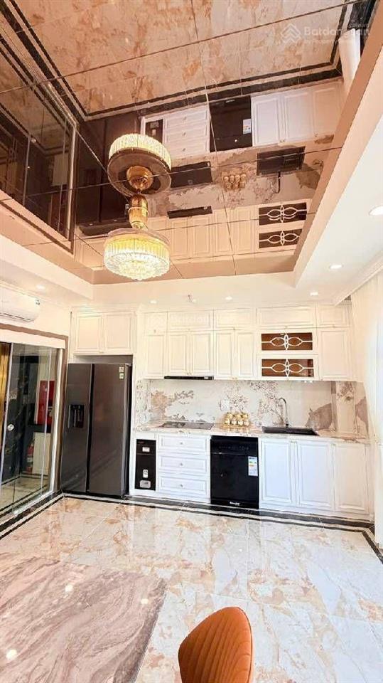 Bán nhà 7 tầng mặt phố đại la, vị trí đắc địa trung tâm, sầm uất, tk hiện đại, 42,5m2, mt 5m