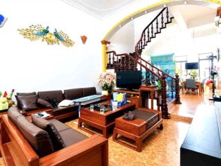 Bán nhà 4 tầng bằng liệt, linh đàm, vị trí trung tâm đẹp, 2 thoáng ô tô tránh, dân trí cao, 85m²